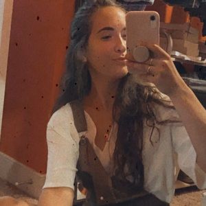 Meet your Posher, Briana